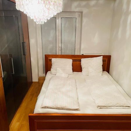 Room In City Center Near U6,U3 And Westbahnhof Vienna Esterno foto